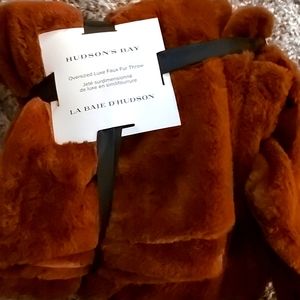 Hudson's Bay Oversized Luxe Faux Fur Throw